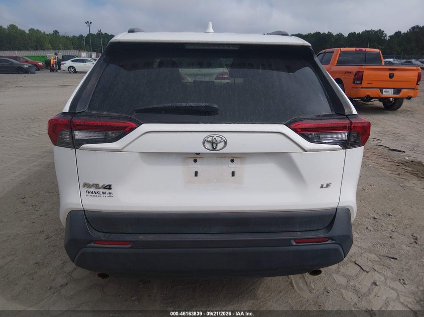 TOYOTA RAV4 - zdjęcie 16