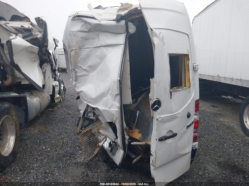 MERCEDES-BENZ SPRINTER 2500 2012 VIN WD3PE8CC7C5614260