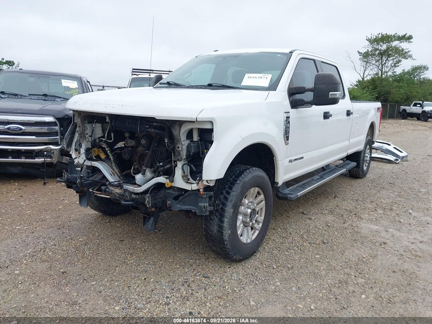 Ford F-350 - фото 2