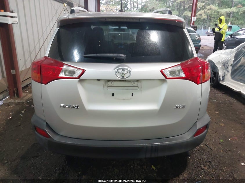 2014 TOYOTA RAV4 XLE · Фото 17