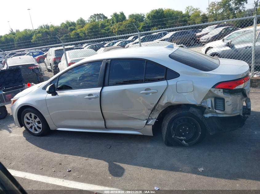 TOYOTA COROLLA - zdjęcie 14