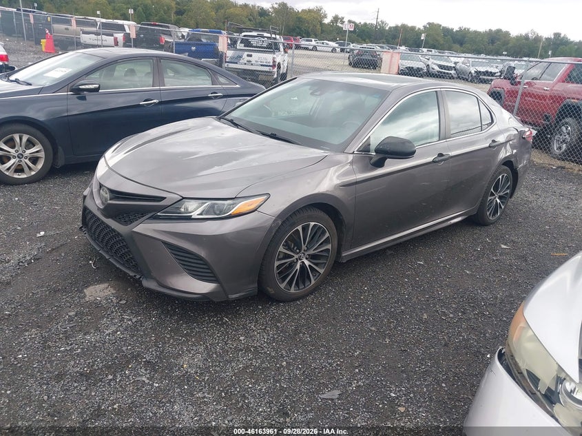 TOYOTA CAMRY - zdjęcie 2