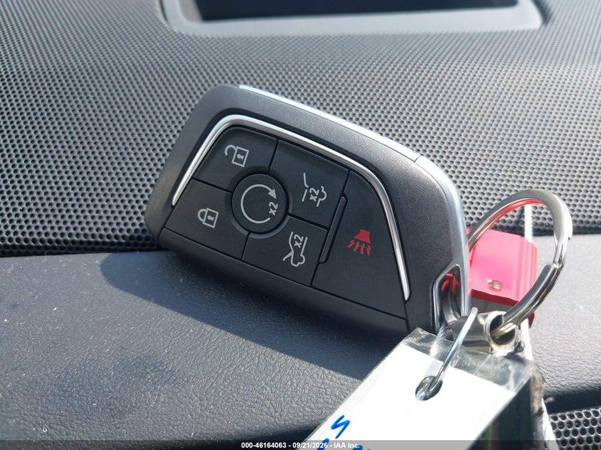 CADILLAC ESCALADE HYBRID - zdjęcie 11