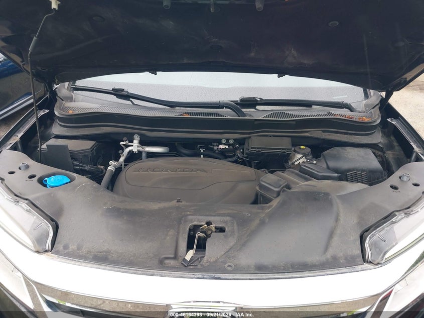 2022 HONDA PILOT AWD TOURING 7 PASSENGER · Photo 10