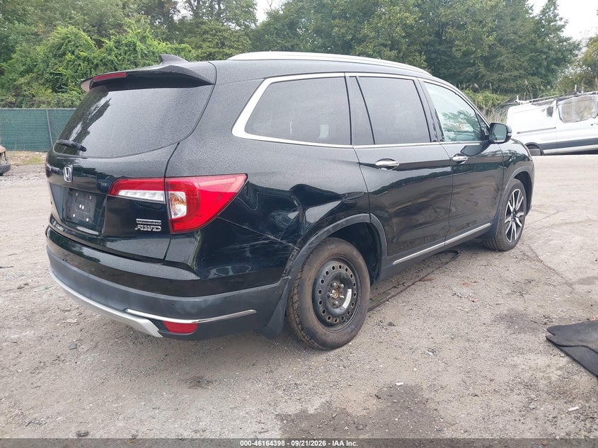 2022 HONDA PILOT AWD TOURING 7 PASSENGER · Photo 4