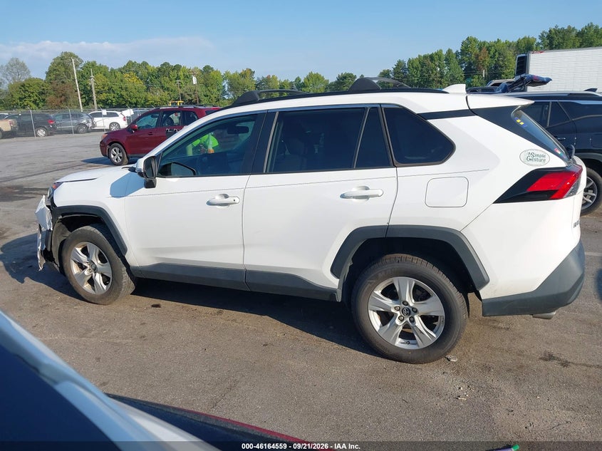 TOYOTA RAV4 - zdjęcie 15