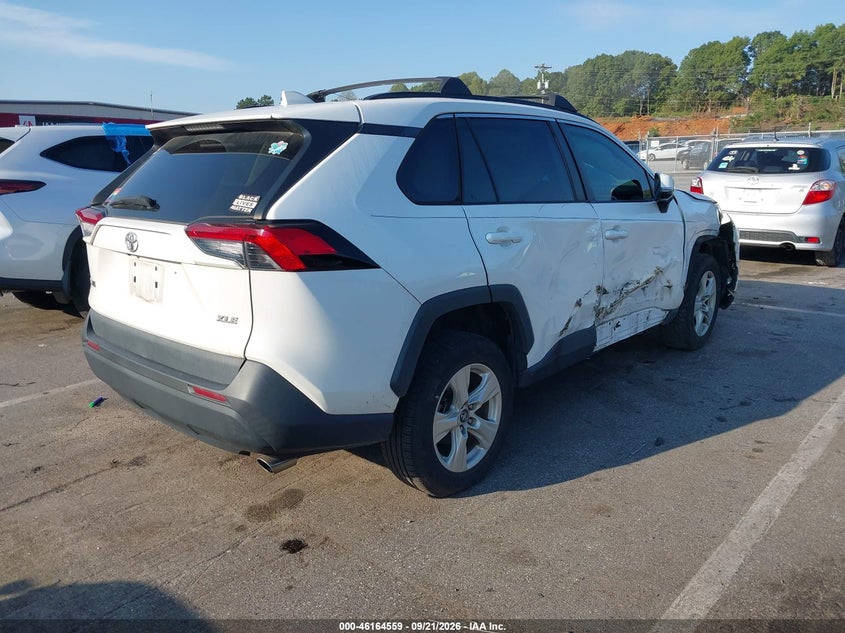 TOYOTA RAV4 - zdjęcie 4
