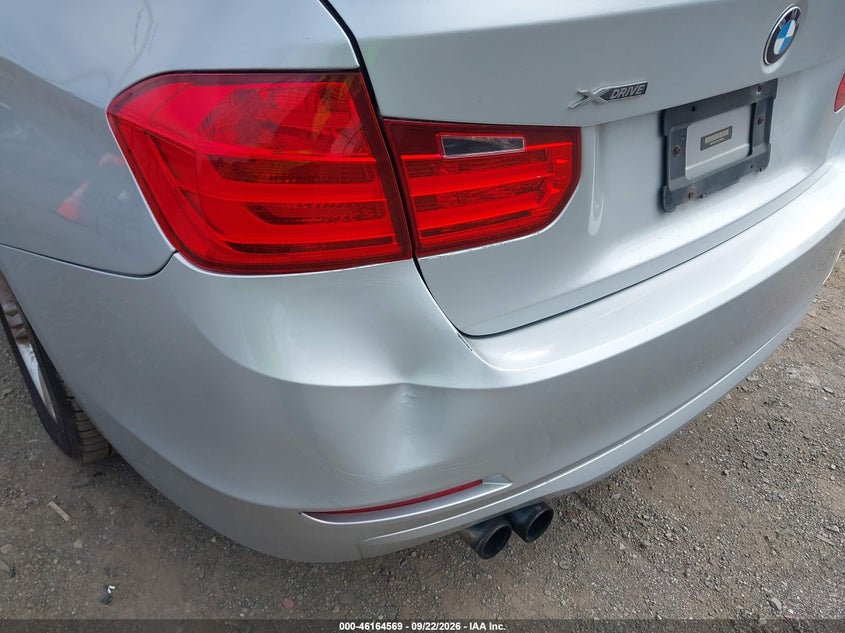 2013 BMW 328I XDRIVE · Фото 12