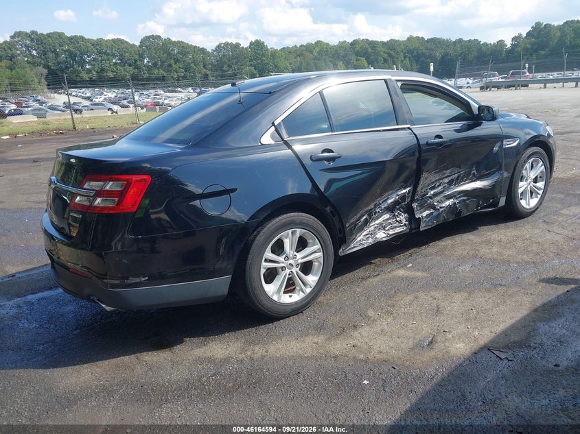 Vin: 1fahp2d85jg126556, lot: 46664436, ford taurus se 20184