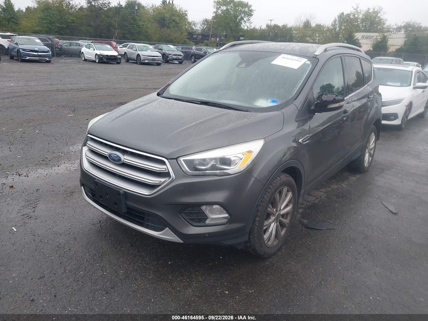 Vin: 1fmcu9j93hud49432, lot: 46664437, ford escape titanium 20172