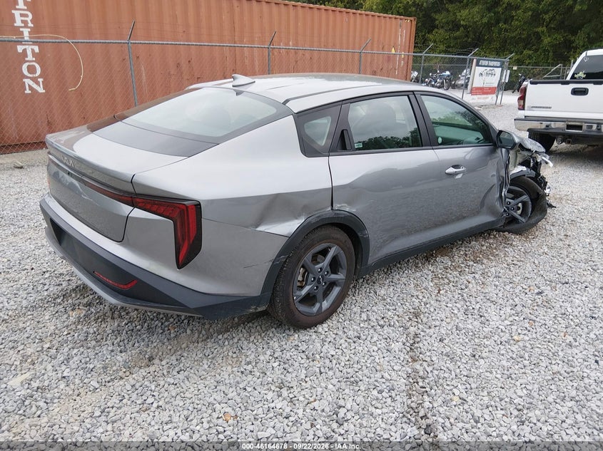 Vin: 3kpft4de6se033836, lot: 46664520, kia k4 lxs 20254
