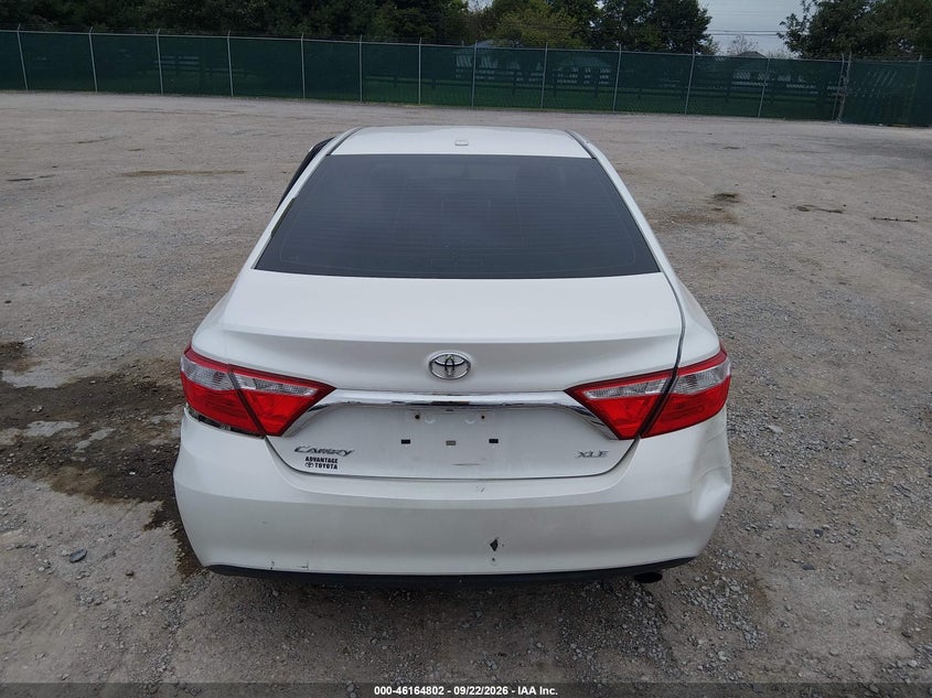 TOYOTA CAMRY - zdjęcie 16