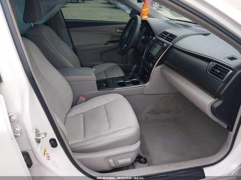 TOYOTA CAMRY - zdjęcie 5