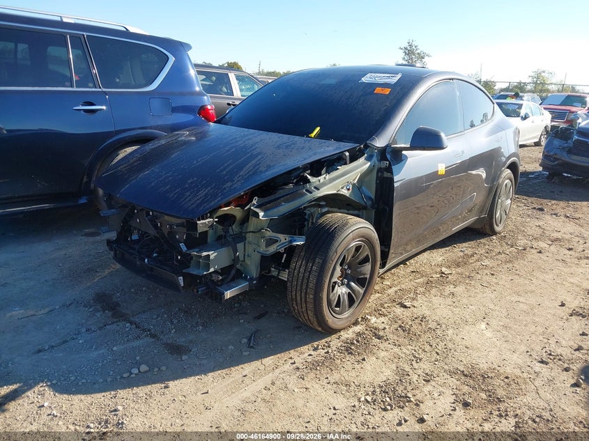2026 TESLA MODEL Y PREMIUM REAR-WHEEL DRIVE/REAR-WHEEL DRIVE · Фото 2