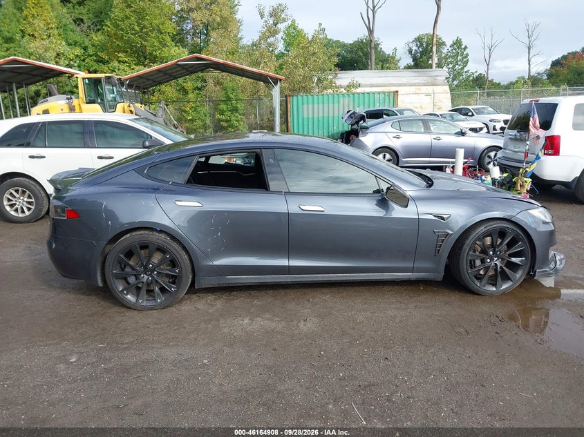 TESLA MODEL S - zdjęcie 13