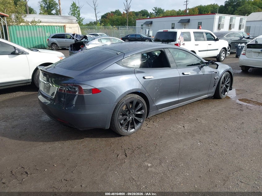 TESLA MODEL S - zdjęcie 4