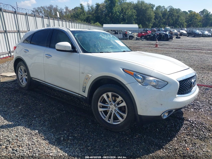 2017 INFINITI QX70