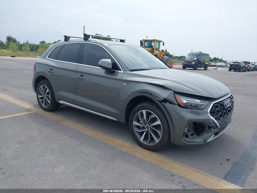 Vin: wa1eaafy9r2137472, lot: 46665088, audi q5 premium plus 45 tfsi s line quattro 2024 img_1