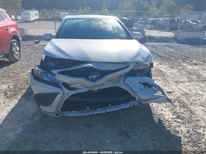 TOYOTA CAMRY - zdjęcie 13