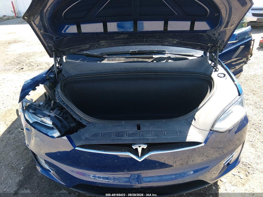 TESLA MODEL X - zdjęcie 10