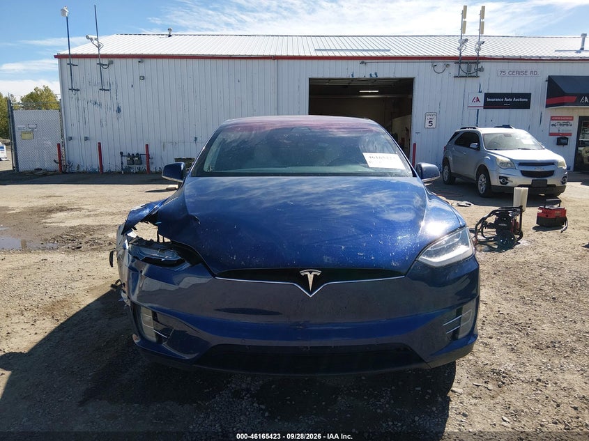 TESLA MODEL X - zdjęcie 12