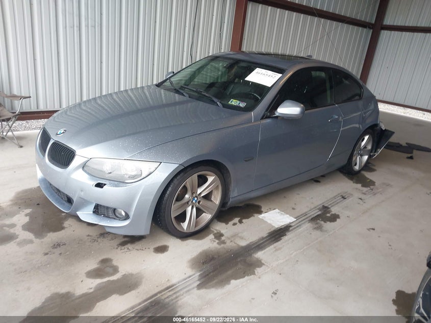 2011 BMW 3er, Удар ззаду, IAAI, VIN WBAKE5C53BE432163 — фото 2