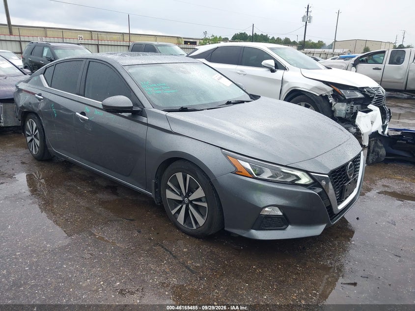2022 Nissan Altima SV FWD