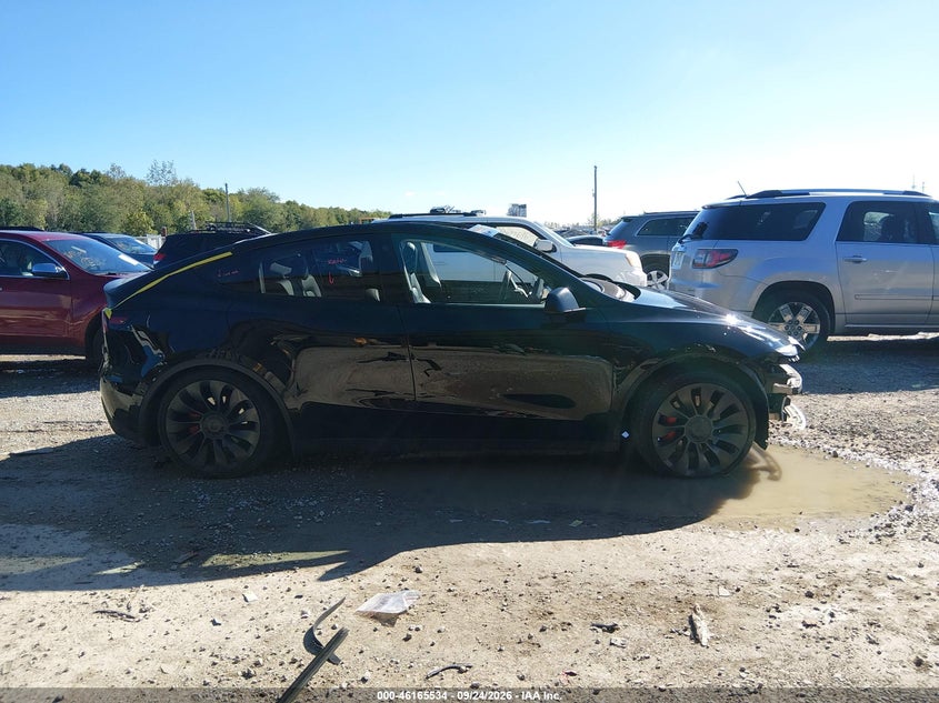 TESLA MODEL Y - zdjęcie 14