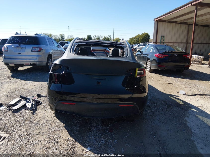 TESLA MODEL Y - zdjęcie 17
