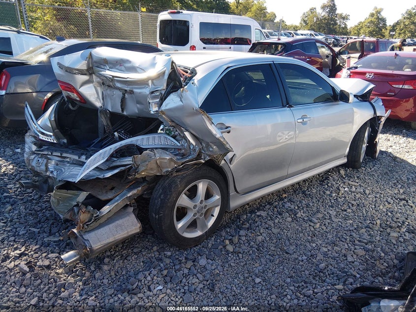 Vin: 4t1bk3ek6bu620941, lot: 46665394, toyota camry se/le/xle 20114