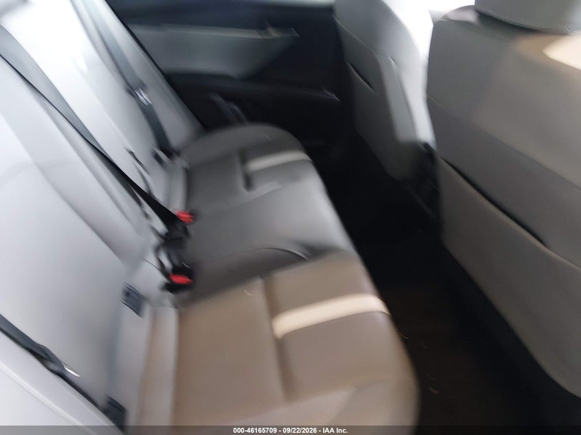 TOYOTA CAMRY - zdjęcie 8