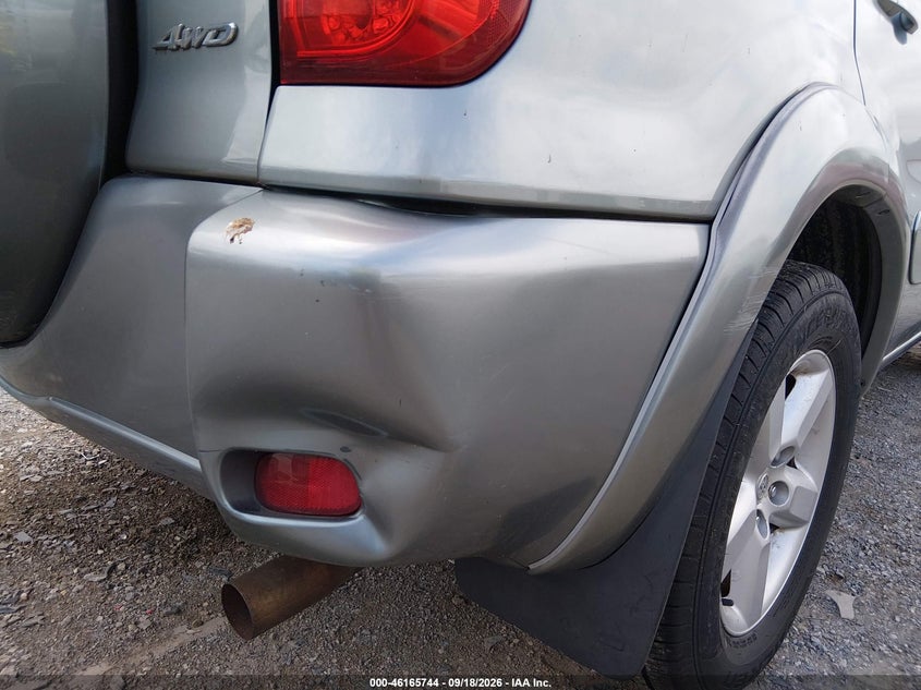 2005 TOYOTA RAV4 auction photo 6