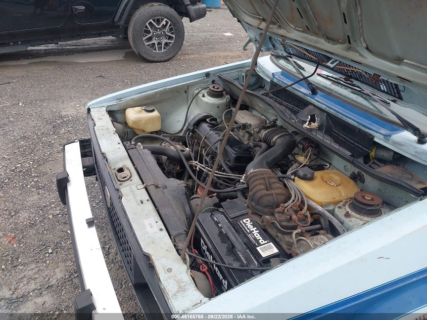 VOLKSWAGON TRUCK 1981 VIN 1V1KBO176BV125902