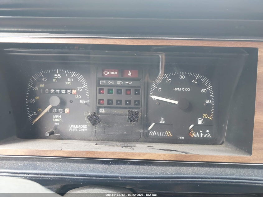 VOLKSWAGON TRUCK 1981 VIN 1V1KBO176BV125902
