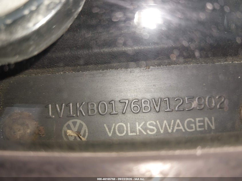 VOLKSWAGON TRUCK 1981 VIN 1V1KBO176BV125902