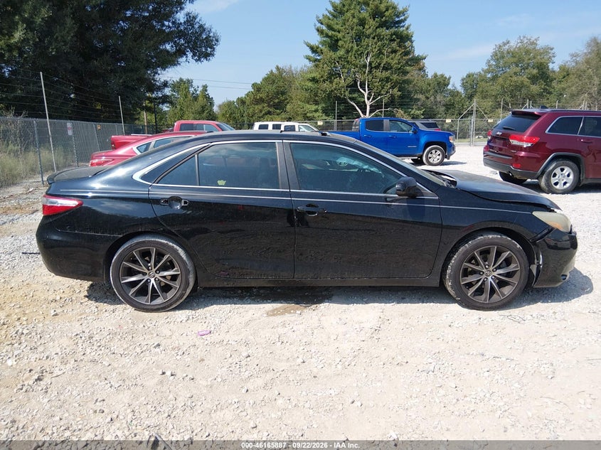 TOYOTA CAMRY - zdjęcie 13