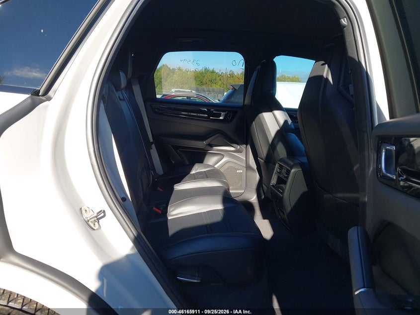 PORSCHE CAYENNE - zdjęcie 8