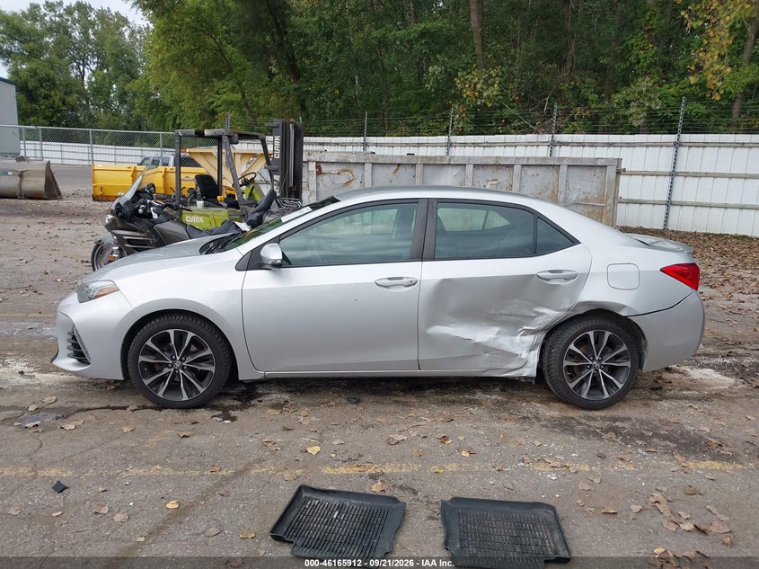 TOYOTA COROLLA - zdjęcie 14