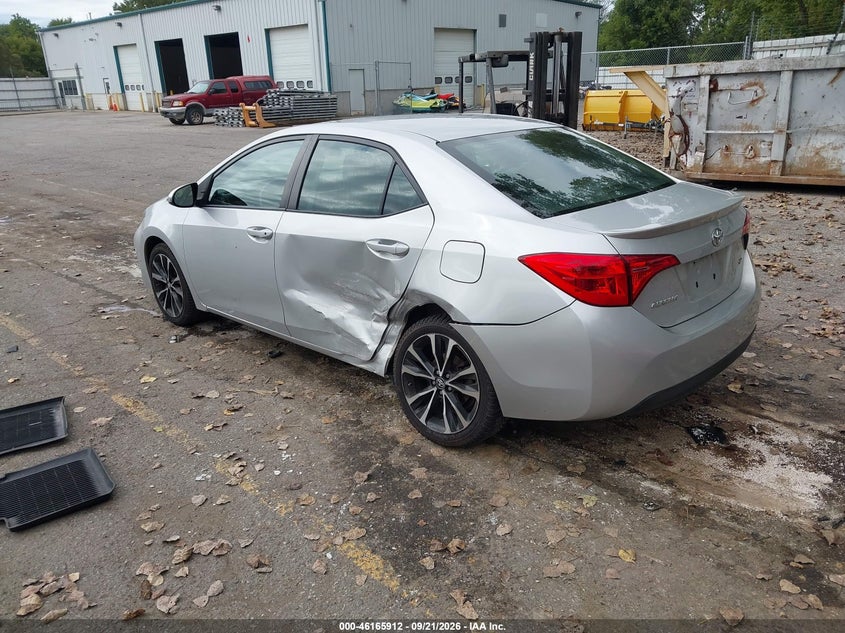 TOYOTA COROLLA - zdjęcie 3