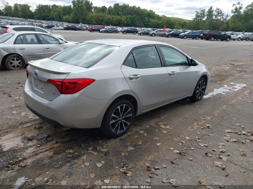 TOYOTA COROLLA - zdjęcie 4