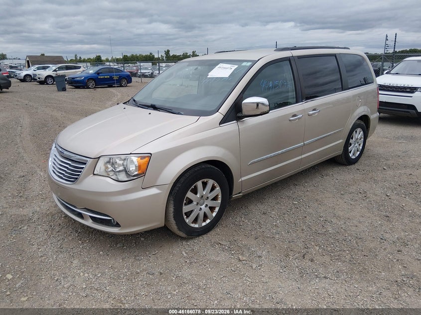 CHRYSLER TOWN & COUNTRY 2013 VIN 2C4RC1CG2DR652109