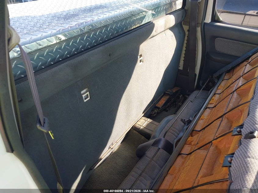 NISSAN FRONTIER 2001 VIN 1N6DD21S11C311032