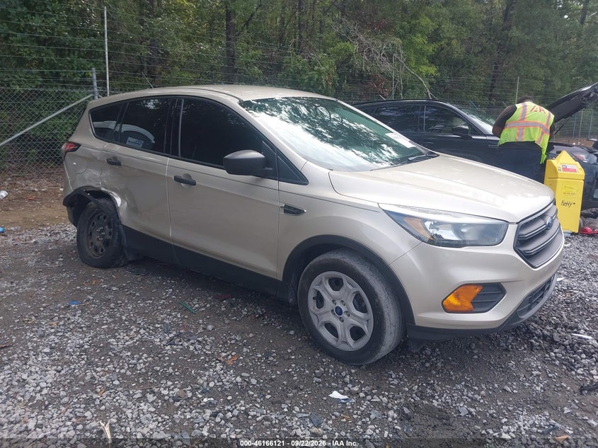 Vin: 1fmcu0f72jub20605, lot: 46665963, ford escape s 2018 img_1