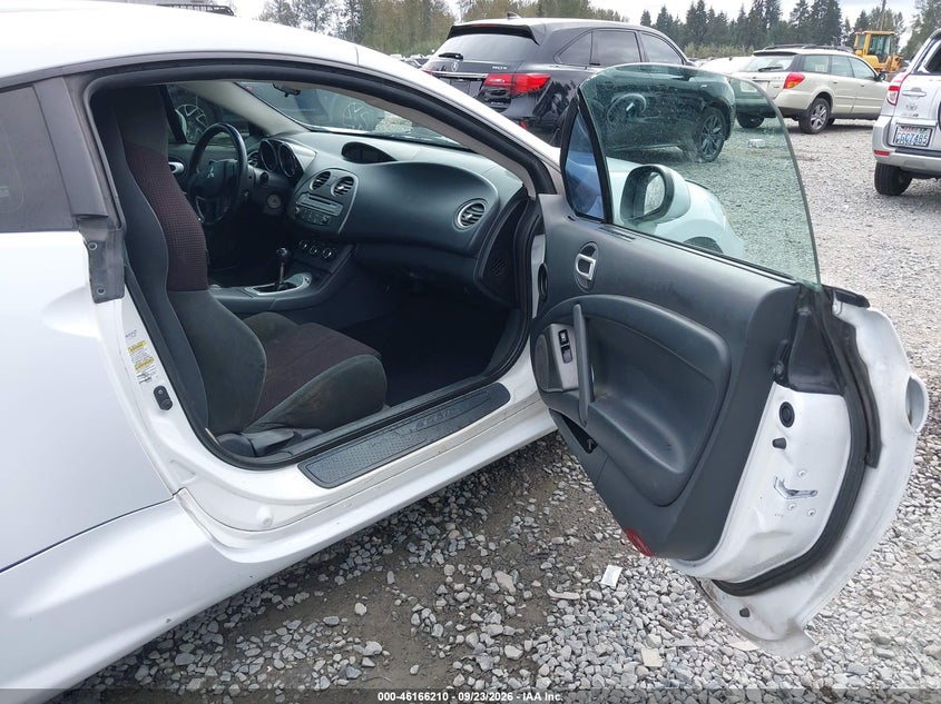 2011 MITSUBISHI ECLIPSE auction photo 5