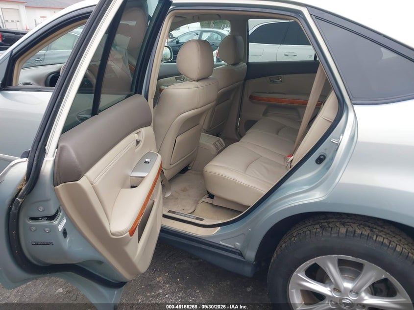 Photo 8 - LEXUS RX 350