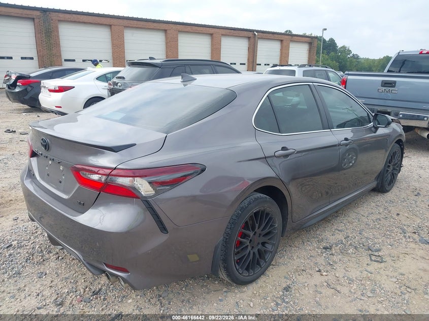 TOYOTA CAMRY - zdjęcie 4
