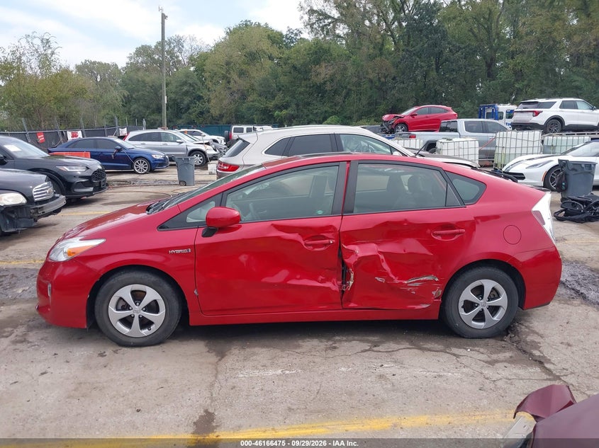 TOYOTA PRIUS - zdjęcie 14