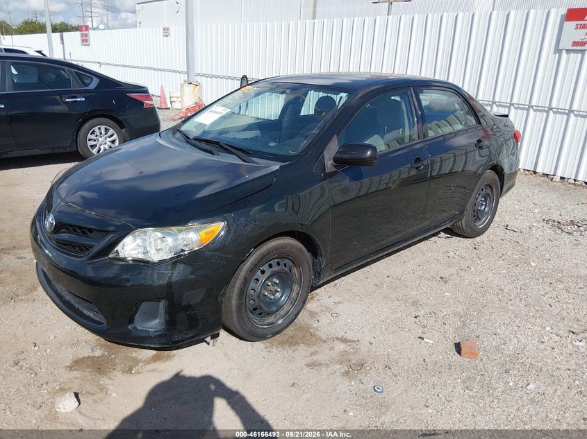 Vin: 2t1bu4ee7cc812754, lot: 46666335, toyota corolla le 20122