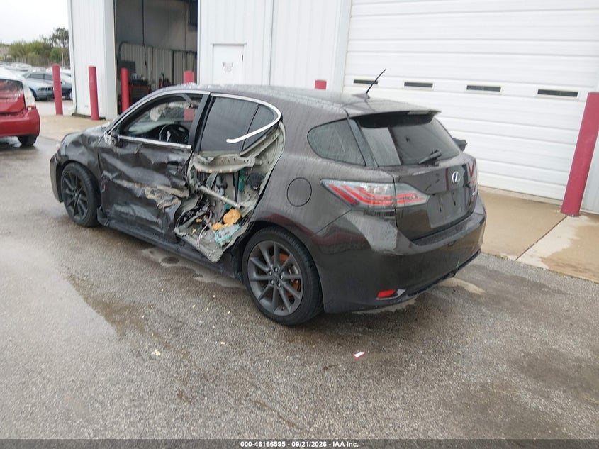 Vin: jthkd5bh0d2161101, lot: 46666438, lexus ct 200h 20133