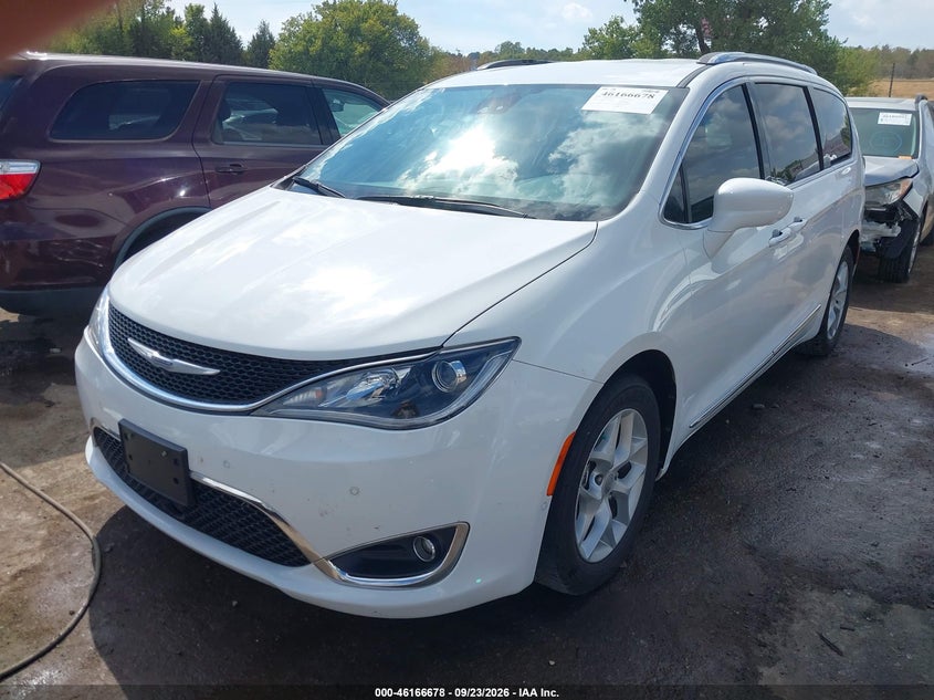 Vin: 2c4rc1eg3hr704544, lot: 46666520, chrysler pacifica touring-l plus 20172